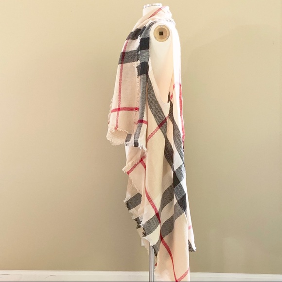 🎉🎉HP🎉🎉 Gorgeous Plaid Shawl/Vest - Picture 3 of 5